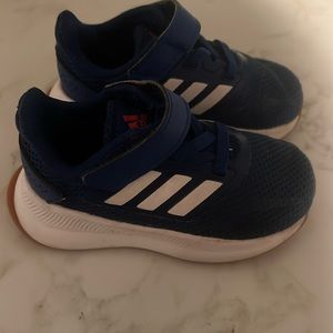 Adidas sneakers blue